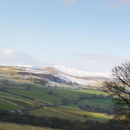 Tipperthwaite Barn, * Settle